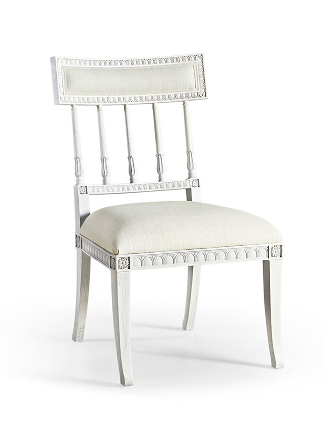 ALTOCUMULUS: AN ELEGANT TAKE ON THE CLASSIC CHAIR! (3)