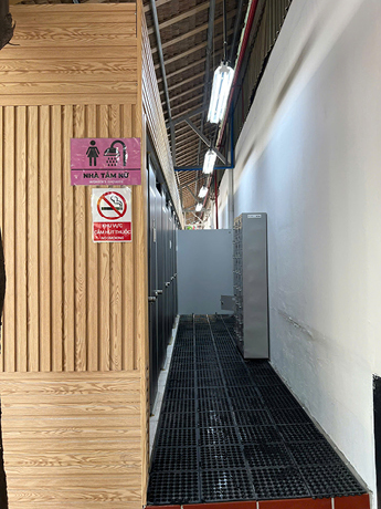 KHU VỰC NHÀ TẮM DÀNH CHO NGƯỜI LAO ĐỘNG V.F.R – KHÔNG GIAN TIỆN NGHI, SẠCH SẼ VÀ ĐẦY ĐỦ TIỆN ÍCH (5)