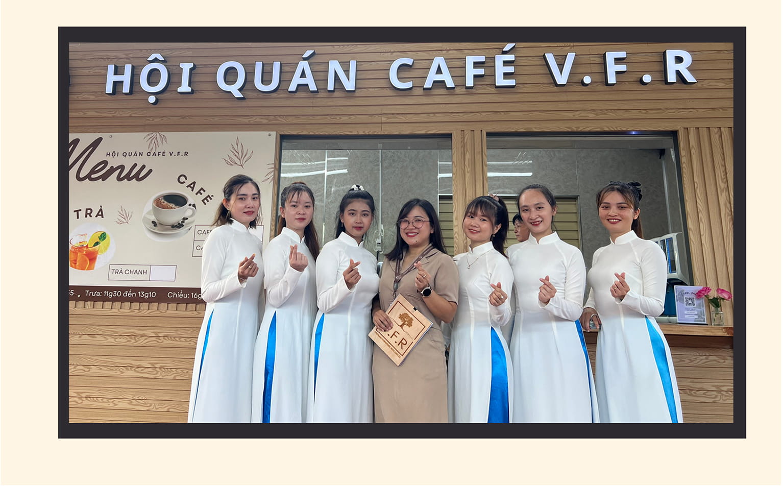 KHÍCH LỆ HỌC TẬP CHO CÁC EM HỌC SINH LÀ  CON CỦA ĐOÀN VIÊN (15)