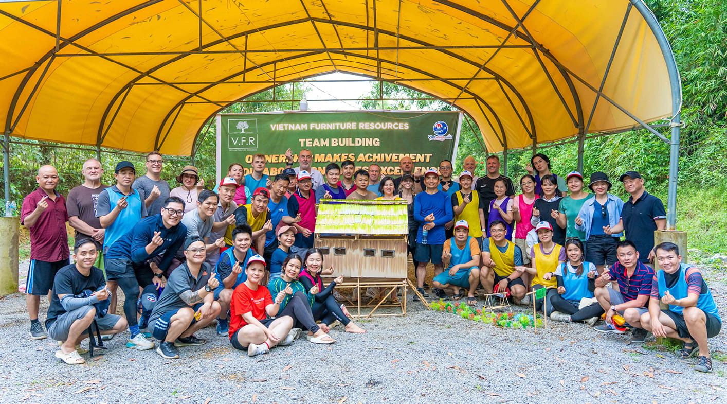 CHƯƠNG TRÌNH HỌP CẤP QUẢN LÍ QUÝ 3 NĂM 2025: “OWNERSHIP MAKES ACHIEVEMENT COLLABORATION MAKES EXCELLENCE ” TẠI TÀ LÀI (27)