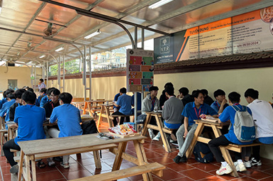 SINH VIÊN ĐẠI HỌC CÔNG NGHIỆP THAM QUAN V.F.R – TRẢI NGHIỆM MÔI TRƯỜNG LÀM VIỆC & PHÚC LỢI TOÀN DIỆN (5)
