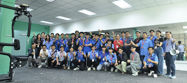 SINH VIÊN ĐẠI HỌC CÔNG NGHIỆP THAM QUAN V.F.R – TRẢI NGHIỆM MÔI TRƯỜNG LÀM VIỆC & PHÚC LỢI TOÀN DIỆN (9)