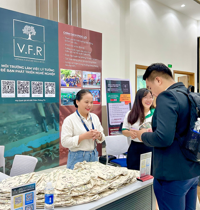 V.F.R TẠI NGÀY HỘI VIỆC LÀM 2025 – CHỦ ĐỘNG KẾT NỐI, GẮN KẾT GIÁ TRỊ (9)