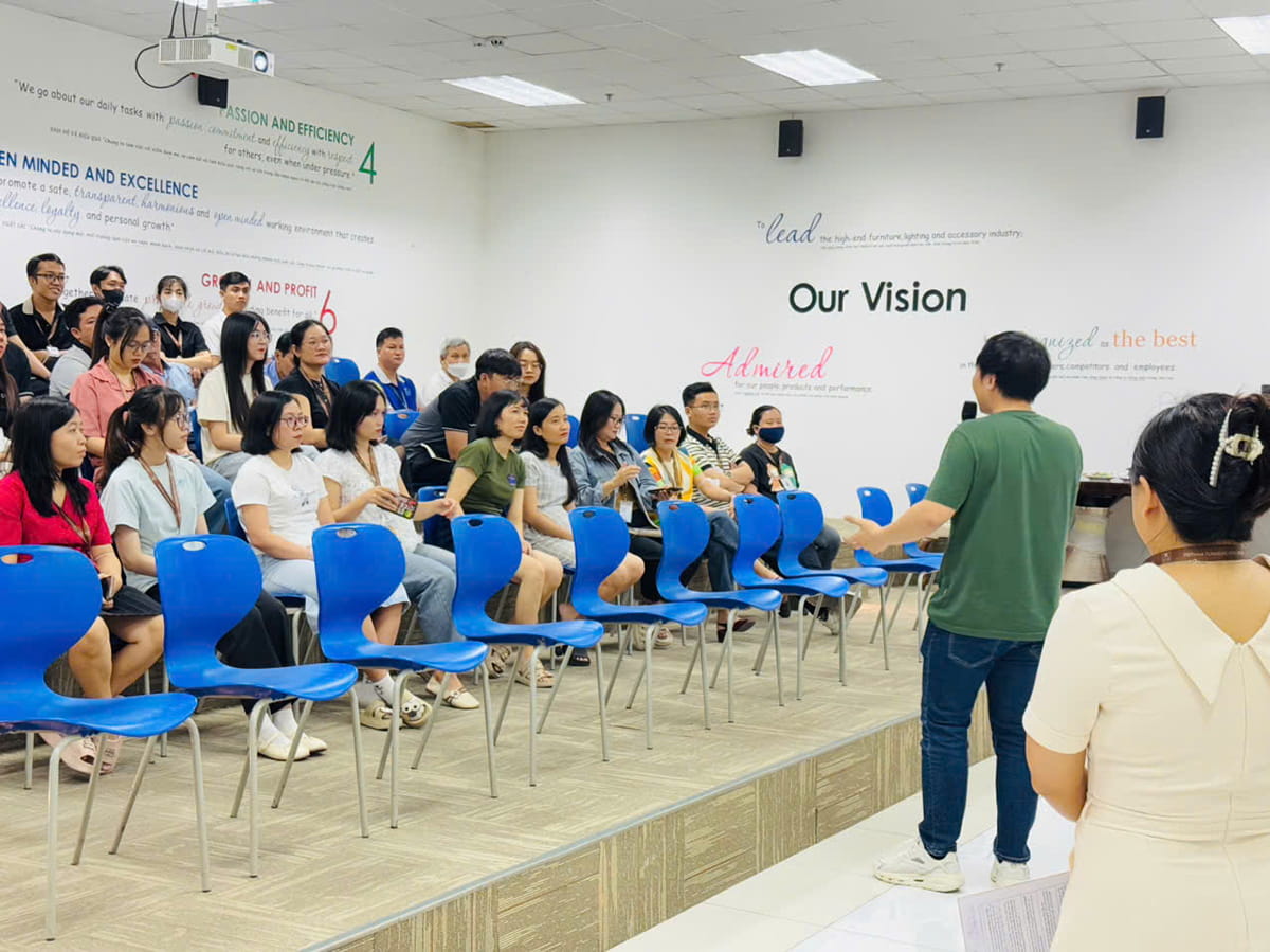DIỄN ĐÀN TRỰC TUYẾN CÂU LẠC BỘ AI TẠI V.F.R (13)