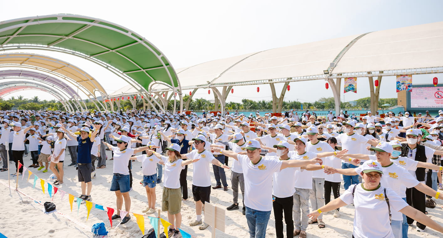 TIỆC TẤT NIÊN 2025 – HƠN 3.000 THÀNH VIÊN HỘI TỤ TẠI KHU DU LỊCH SƠN TIÊN (9)