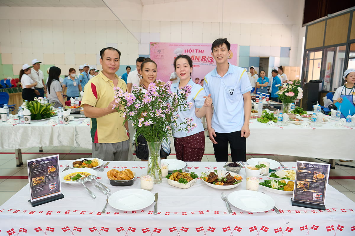 CHÚC MỪNG HỘI THI NẤU ĂN 8/3 CỦA V.F.R DIỄN RA THÀNH CÔNG TỐT ĐẸP (15)