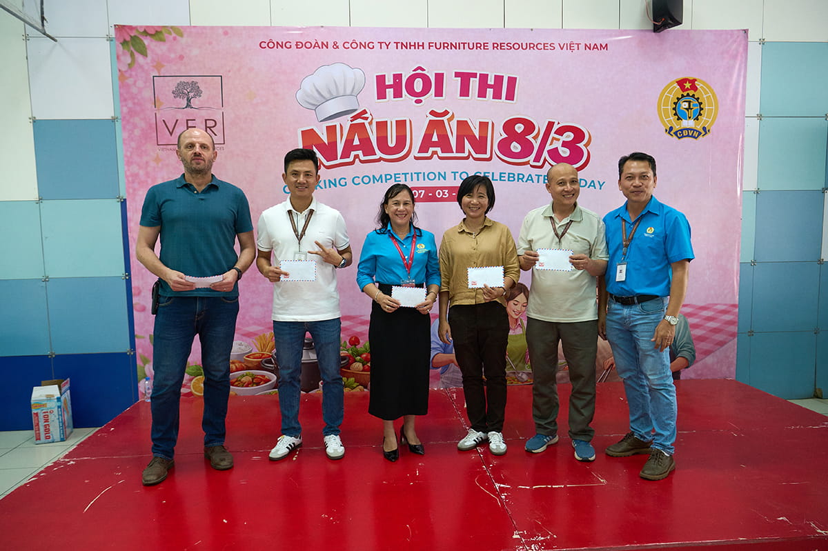 CHÚC MỪNG HỘI THI NẤU ĂN 8/3 CỦA V.F.R DIỄN RA THÀNH CÔNG TỐT ĐẸP (25)