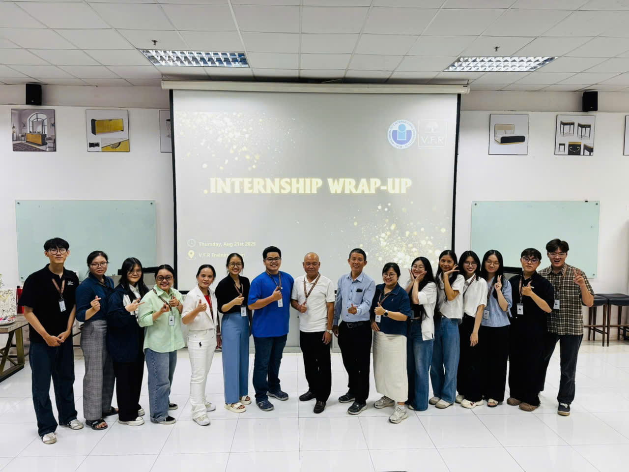 LỄ TỔNG KẾT THỰC TẬP SINH VIÊN ĐẠI HỌC QUỐC TẾ TP.HCM TẠI V.F.R (9)