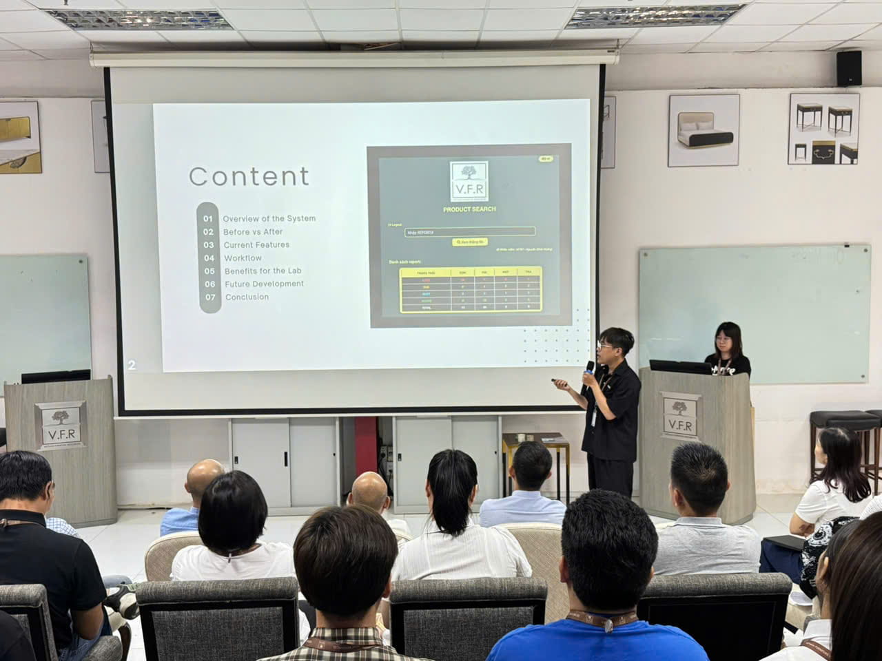 LỄ TỔNG KẾT THỰC TẬP SINH VIÊN ĐẠI HỌC QUỐC TẾ TP.HCM TẠI V.F.R (13)