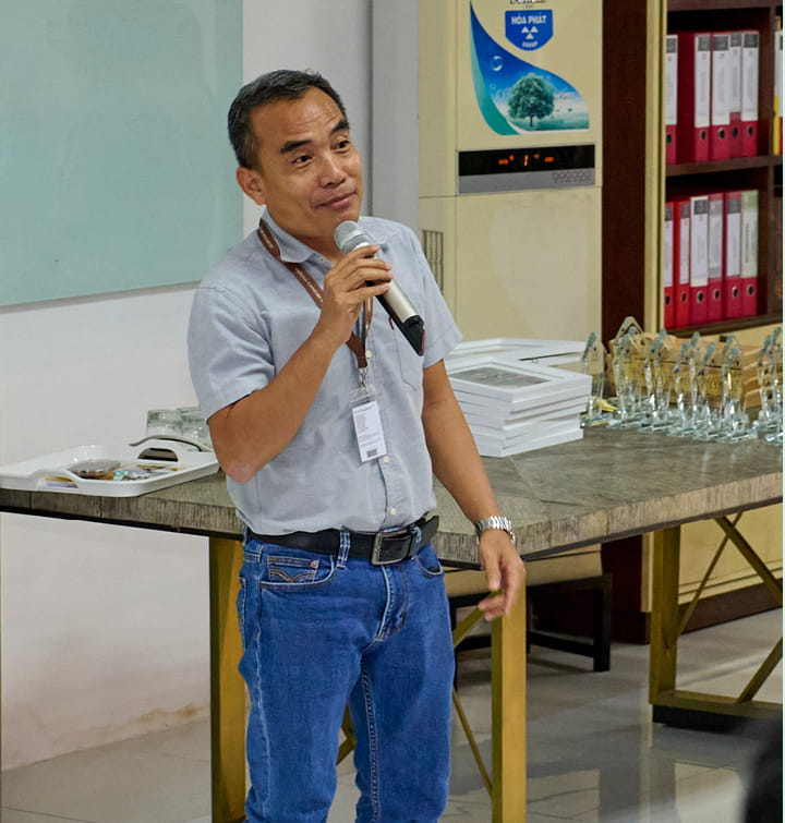 VINH DANH SỰ GẮN KẾT: LỄ TRI ÂN CÔNG NHÂN VIÊN CÓ THÂM NIÊN GẮN BÓ 5 NĂM CÙNG V.F.R (13)
