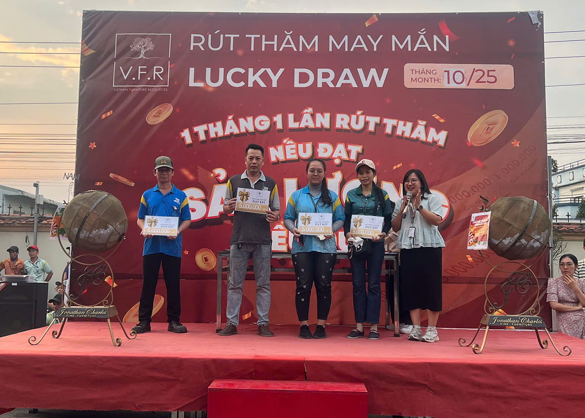 V.F.R TỔ CHỨC BỐC THĂM MAY MẮN CHO TOÀN THỂ CÔNG NHÂN VIÊN THƯỞNG ĐẠT CHỈ TIÊU THÁNG 10/2025 (15)