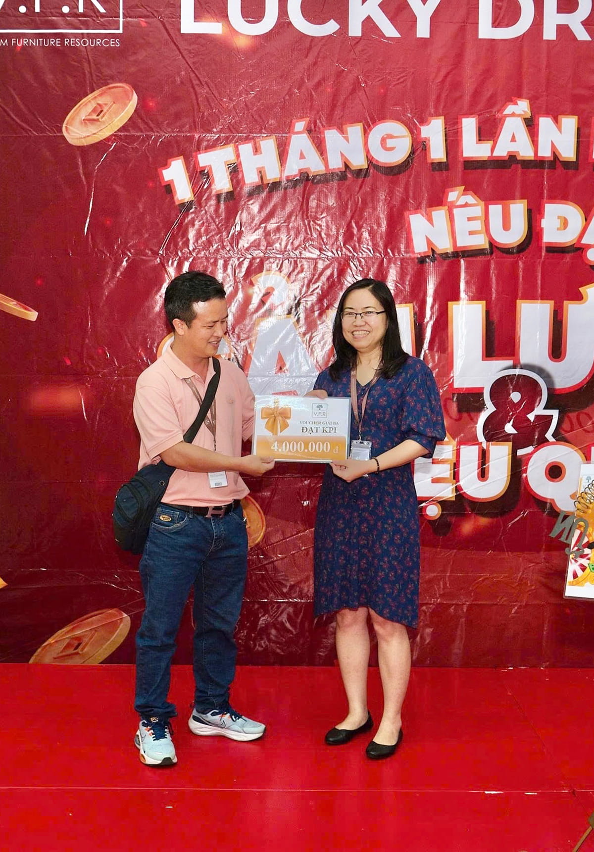 V.F.R TỔ CHỨC BỐC THĂM MAY MẮN CHO TOÀN THỂ CÔNG NHÂN VIÊN SAU KHI ĐẠT CHỈ TIÊU THÁNG 9/2025 (5)