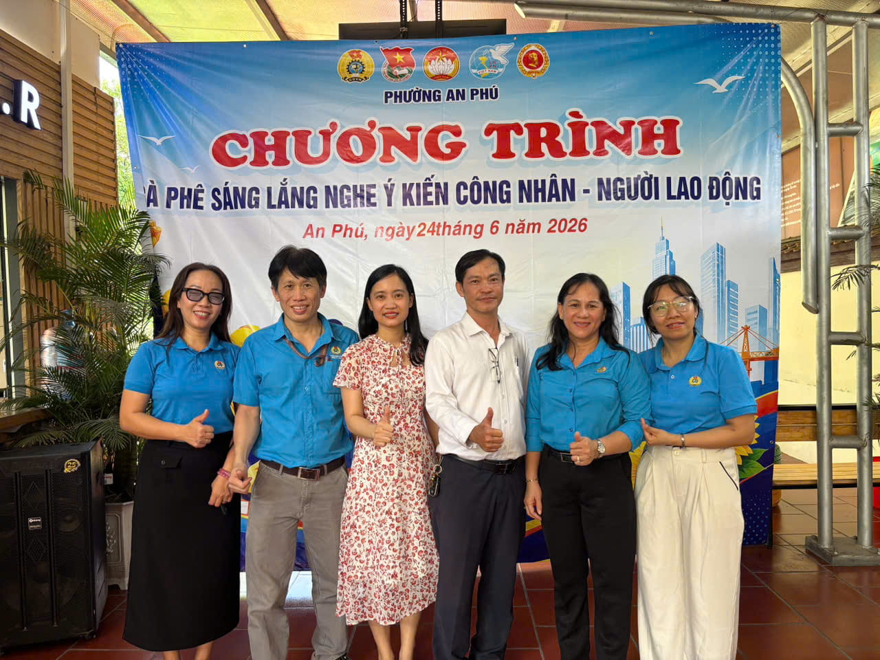 CÀ PHÊ SÁNG – LẮNG NGHE VÀ THẤU HIỂU