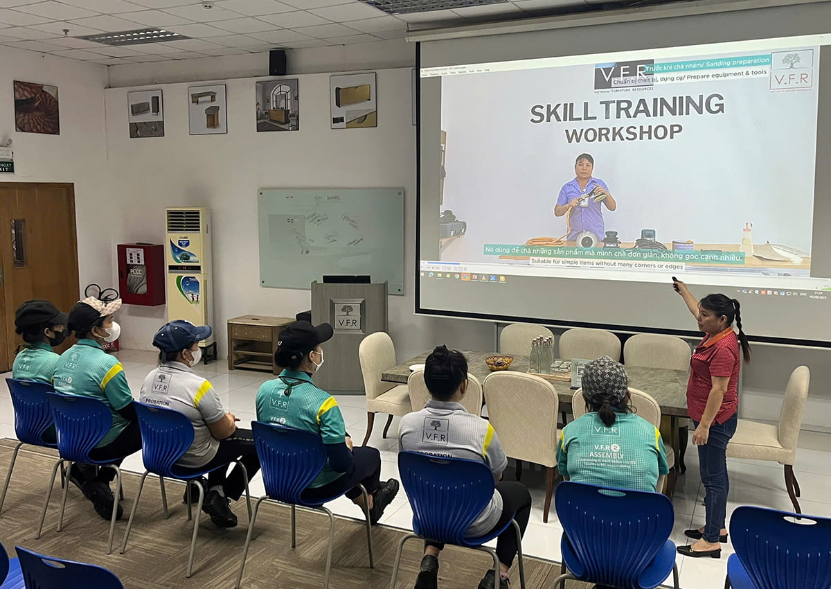 CHƯƠNG TRÌNH THI NÂNG BẬC TAY NGHỀ CHÀ NHÁM V.F.R (3)