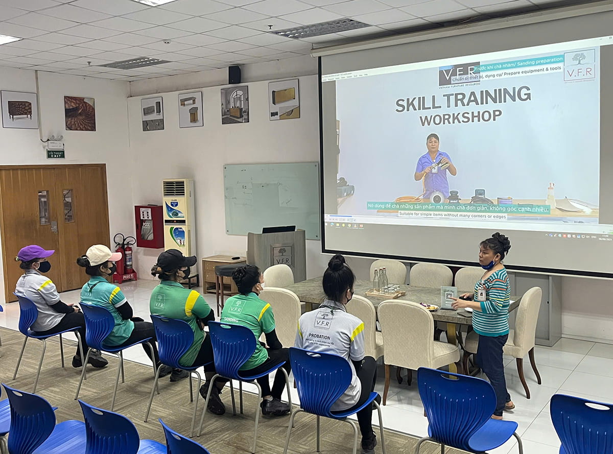CHƯƠNG TRÌNH THI NÂNG BẬC TAY NGHỀ CHÀ NHÁM V.F.R (13)
