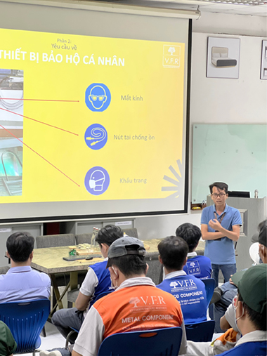 V.F.R TĂNG CƯỜNG AN TOÀN LAO ĐỘNG QUA KHÓA ĐÀO TẠO AN TOÀN VẬN HÀNH THIẾT BỊ CẦM TAY (7)