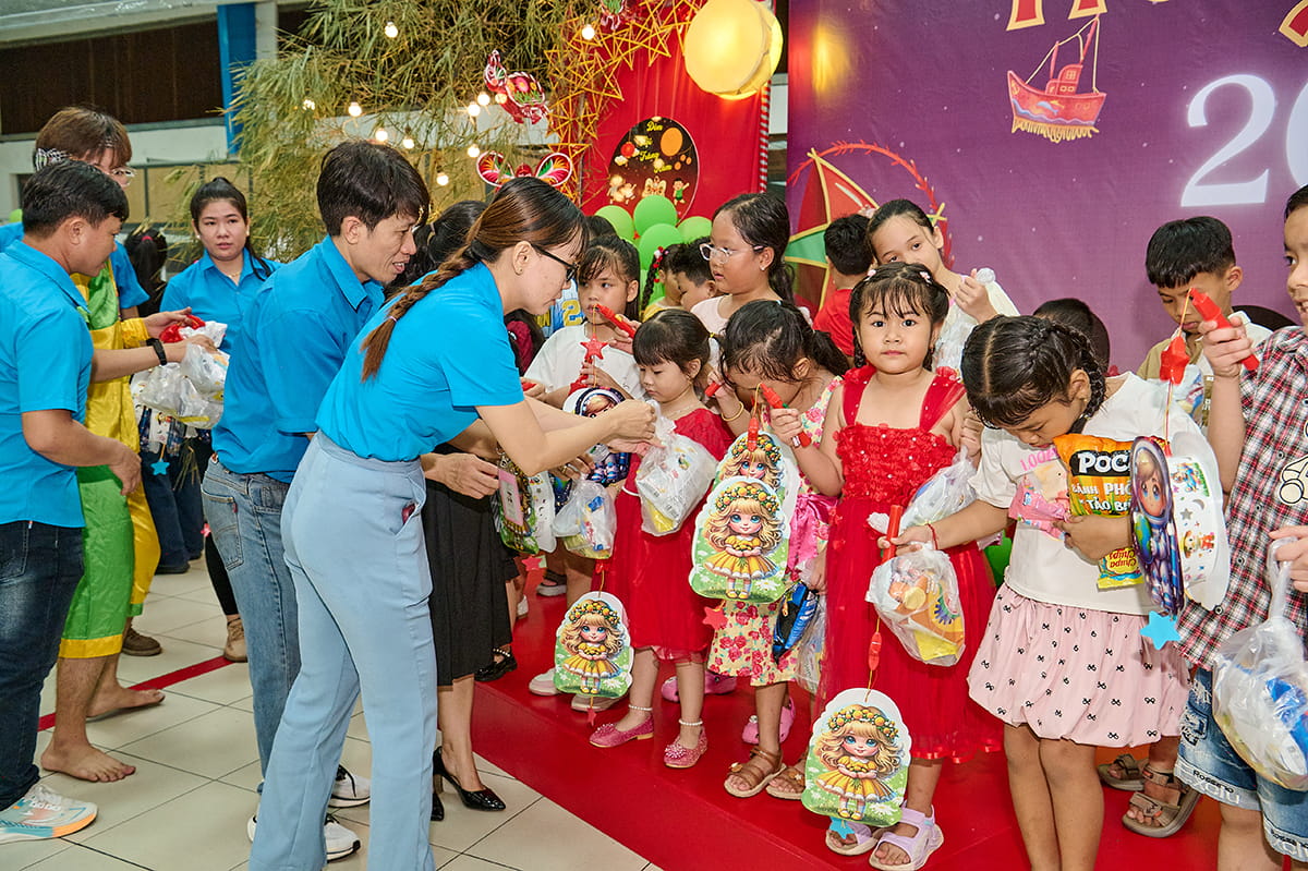 SỐNG MÃI NHỮNG KÝ ỨC “NGÀY HỘI TRĂNG RẰM V.F.R” (23)