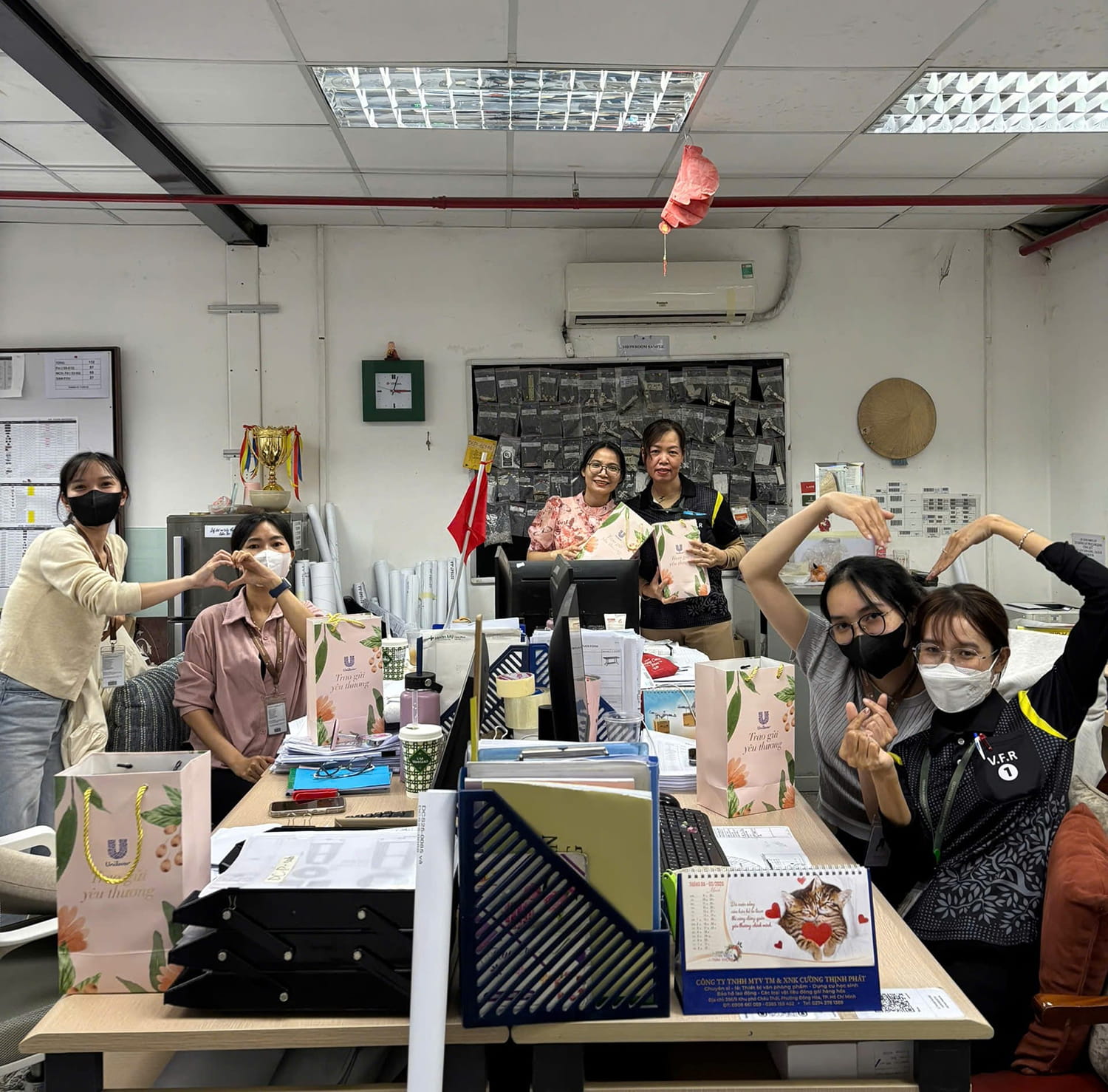 CÔNG ĐOÀN CƠ SỞ V.F.R GỬI NHỮNG PHẦN QUÀ THIẾT THỰC GỬI ĐẾN CHỊ EM NHÂN NGÀY 8/3 (17)